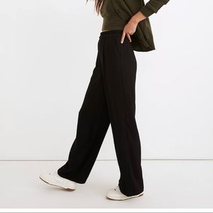 NWT Madewell NC361 Pull On High Rise Straight Black Pants w Pockets.